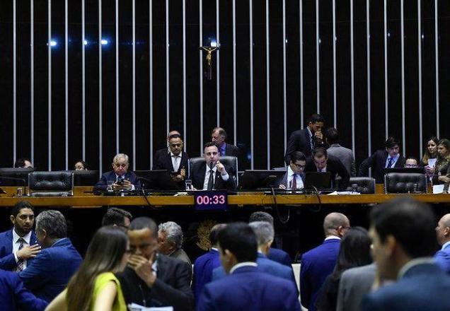 Congresso aprova regras para o Orçamento com déficit zero e R$ 48 bilhões em emendas