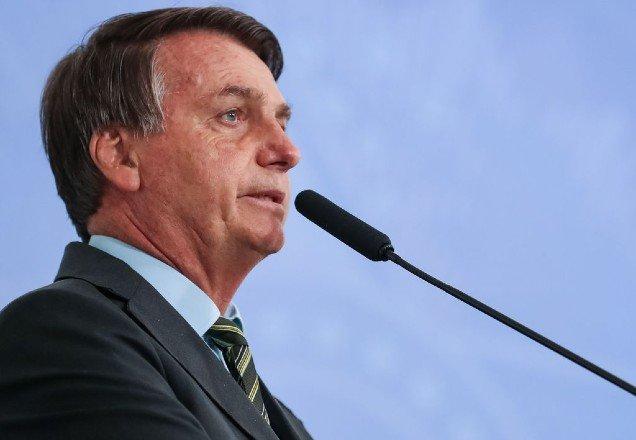 Em evento sobre a Covid-19, Bolsonaro volta a criticar imprensa