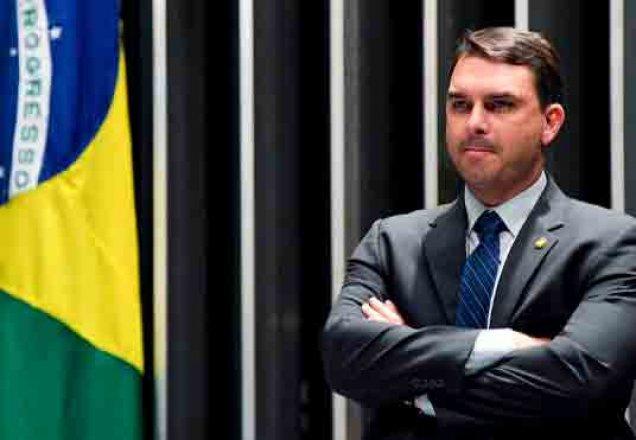 Flávio Bolsonaro é diagnosticado com coronavírus