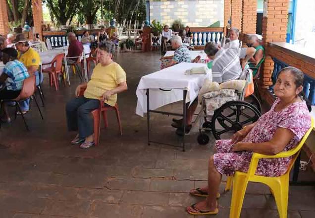 Asilos têm até esta semana para pedir auxílio emergencial