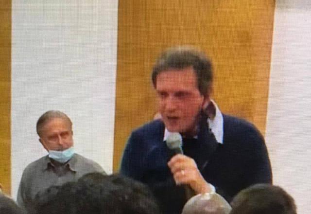 Crivella pede desculpas por 'excessos' após xingar Doria em vídeo