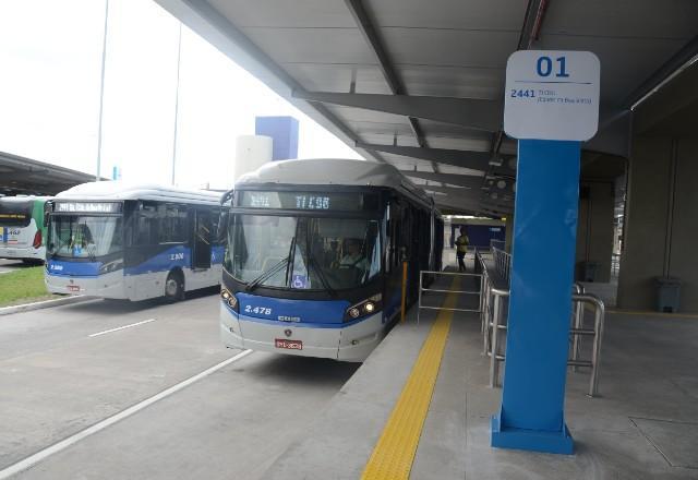 Sem acordo, rodoviários do Grande Recife entram em greve