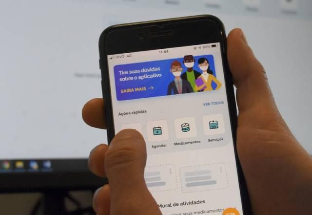 Brasileiro pode acessar carteira de vacinação pelo celular