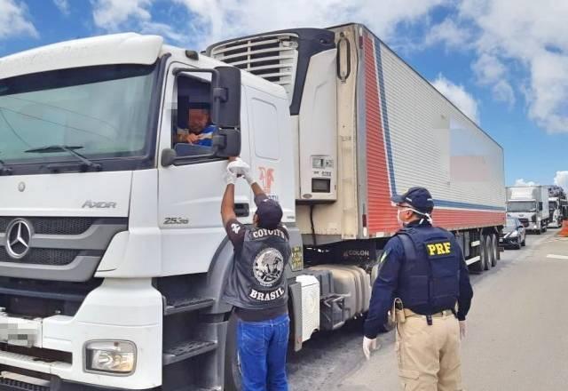 Greve caminhoneiros: Rodovias Federais sem ponto de retenção