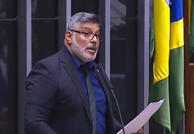 Frota deixa disputa à presidência da Câmara para apoiar Baleia Rossi