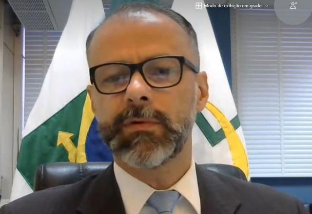 Diretor da Anvisa rebate Ricardo Barros: "Causou um mal muito grande"