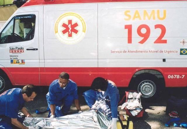 São Paulo amplia vacinação e inclui equipes de ambulâncias e sepultadores