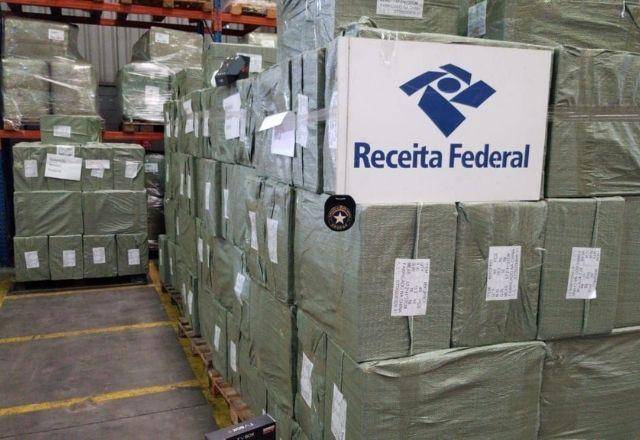 Receita Federal apreende mais de R$ 4 milhões em produtos eletrônicos e piratas