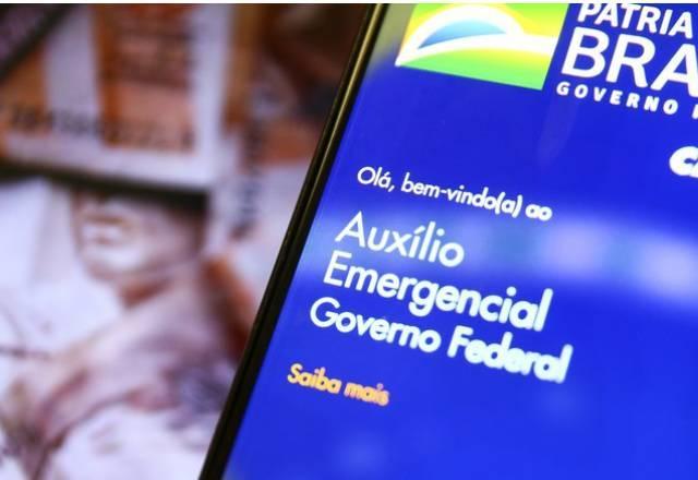 Auxílio: Mais de 2 milhões de beneficiários recebem 1ª parcela hoje