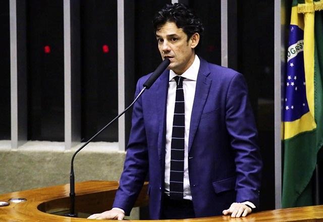 Deputado apresenta pedido de CPI para investigar Ricardo Salles