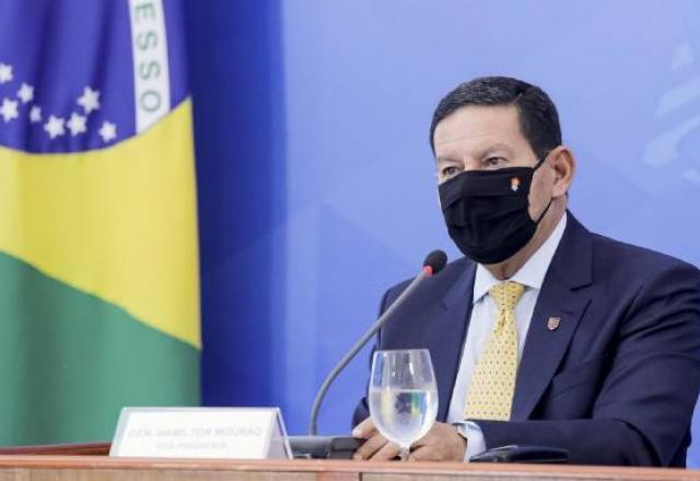 Mourão defende  delegado demitido da chefia da Polícia Federal