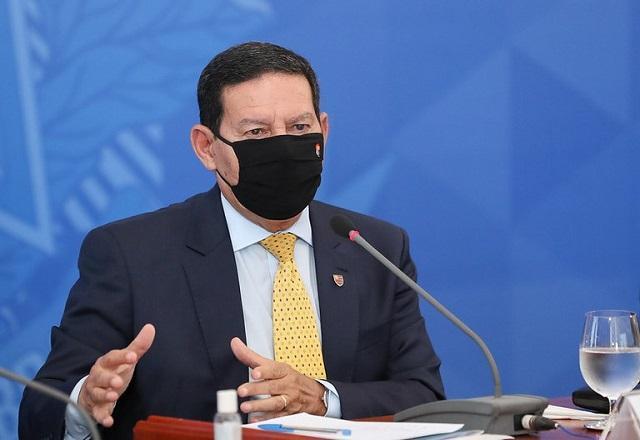 "Quem perde é o Brasil", diz Mourão sobre atraso da reforma tributária