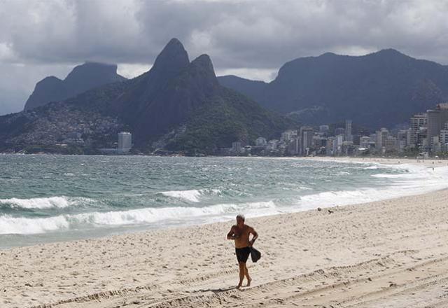 Medidas restritivas voltam a valer no Rio até 10 de maio