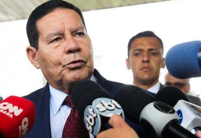 "Tudo bandido" diz Mourão sobre mortes na favela de Jacarezinho