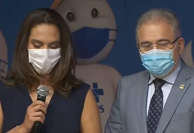 AO VIVO: CPI da Covid ouve a médica Luana Araújo