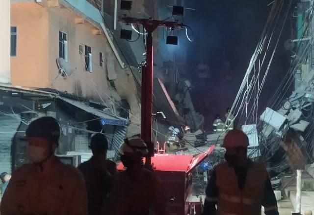 Bombeiros confirmam morte de pai e filha em desabamento de Rio das Pedras