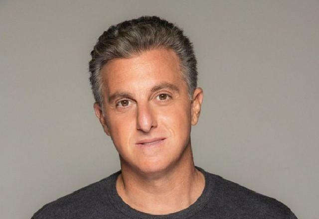 Luciano Huck participa de debate sobre futuro do Brasil