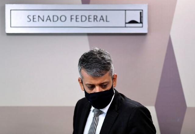 Roberto Dias é solto após pagar fiança de R$ 1.100