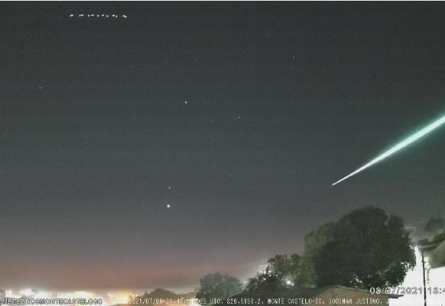 Meteoro é visto no céu de Santa Catarina