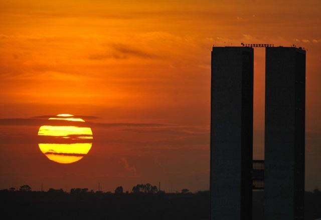 Fim do horário de verão impactou economia de energia? Pesquisador explica