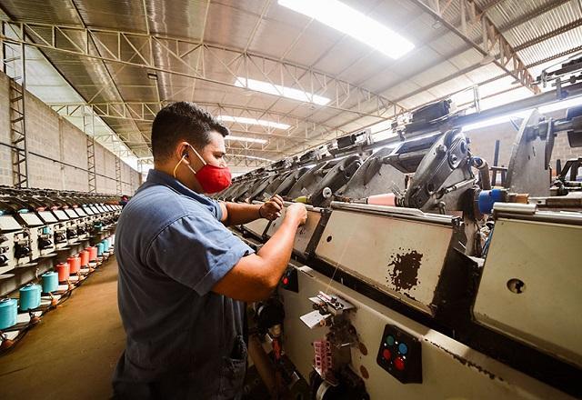 Confiança do empresário industrial cresce pelo terceiro mês consecutivo