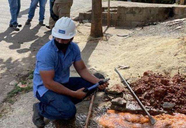 Autoridades realizam operação contra ligações clandestinas de água e luz em BH