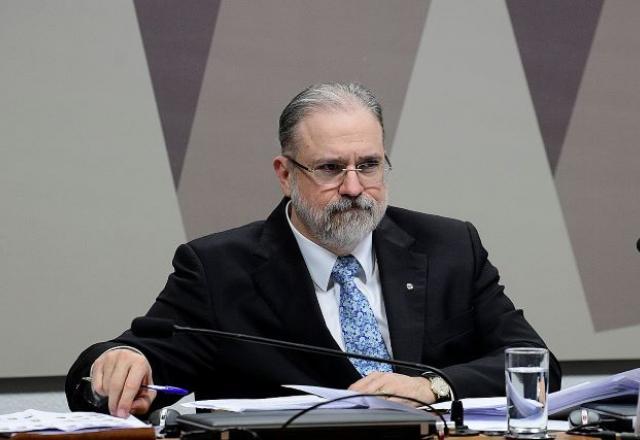 Indicação de Aras "enfraquece independência do MPF", dizem procuradores