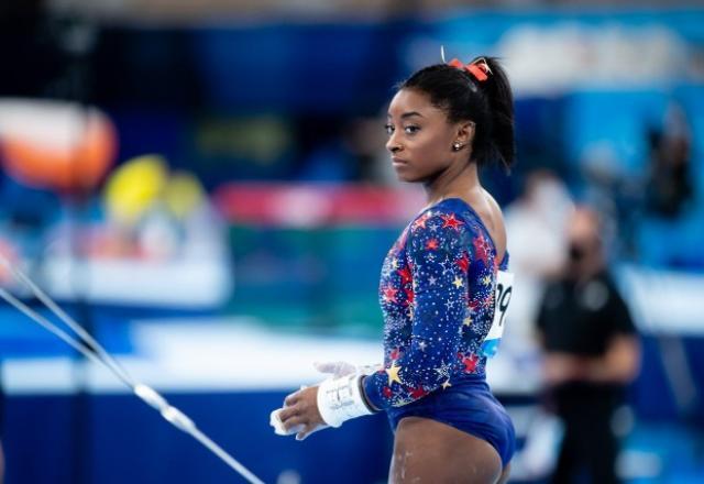 Adriano Imperador manda recado para Simone Biles: "Seja feliz e cuide da cabeça!"