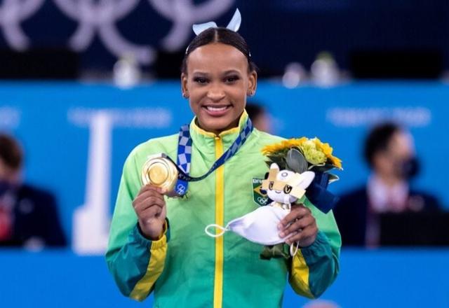 Brasil terá Rebeca Andrade como porta-bandeira em encerramento das Olimpíadas