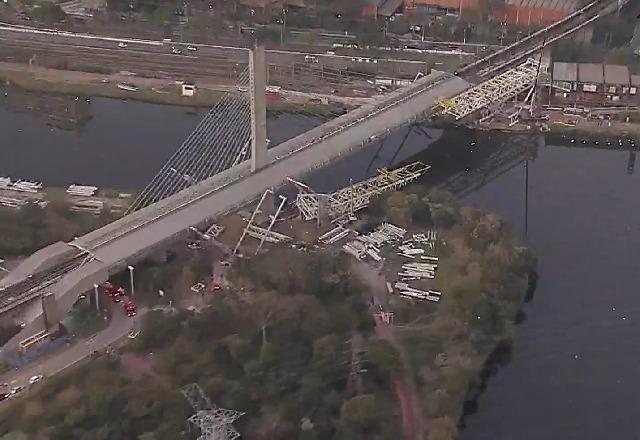 SP: estrutura de obra do metrô desaba e deixa ao menos dois feridos