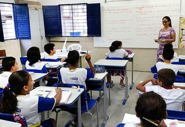 Especialistas: integração é vantajosa para alunos com e sem deficiência