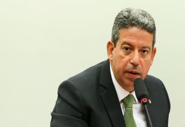 Câmara vai questionar preço do gás e dos combustíveis, diz Lira