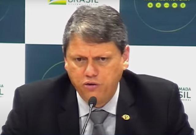 Governo transforma Denatran em secretaria do Ministério da Infraestrutura