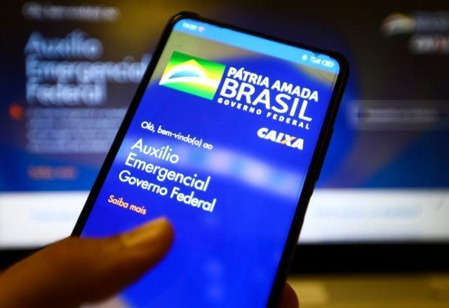 Caixa libera saque do auxílio emergencial para nascidos em novembro