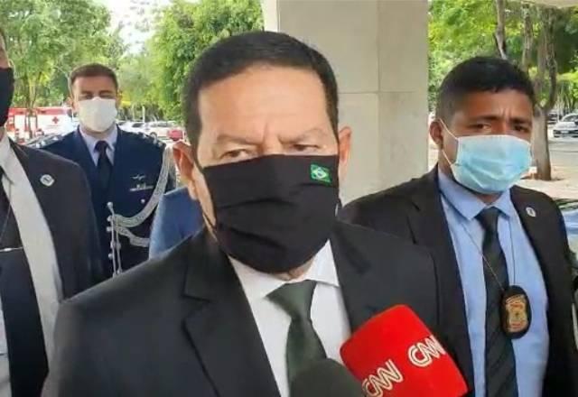 "Tem que ter muito sangue frio", diz Mourão sobre bate boca na CPI da Covid