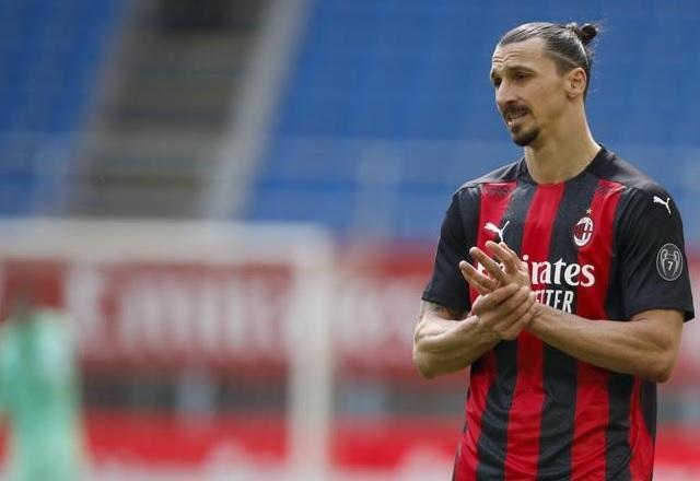 No aniversário de 40 anos, Ibra se presenteia com Ferrari de R$ 3 milhões