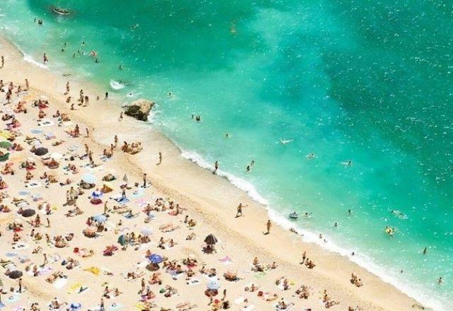 Avanço da vacinação e reabertura de fronteiras ajudam turismo a se recuperar