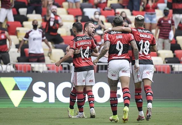 Flamengo lança ação que irá converter gols em árvores plantadas em lagoa do RJ