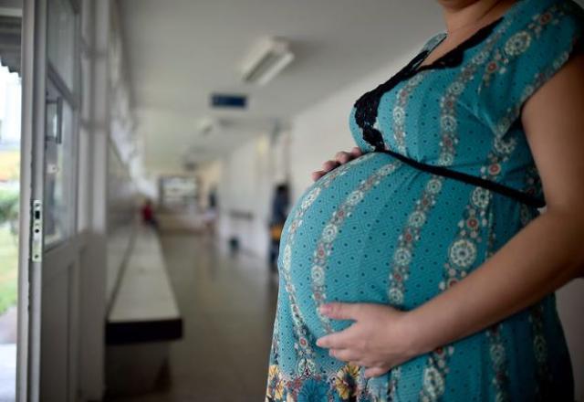 Câmara aprova regras para volta ao trabalho presencial de gestantes