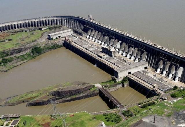 Itaipu prevê queda de 15% na produção de energia devido à crise hídrica