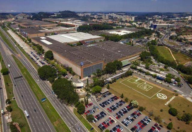 Volkswagen suspende 1.500 contratos de trabalho no ABC paulista