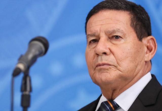 "Vamos aguardar o que vai sair", diz Mourão sobre relatório da CPI