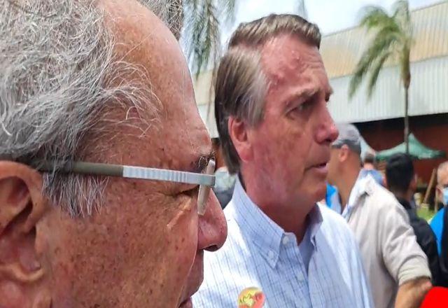 Ao lado de Bolsonaro, Guedes diz que Petrobras é "veneno que pode virar vacina"