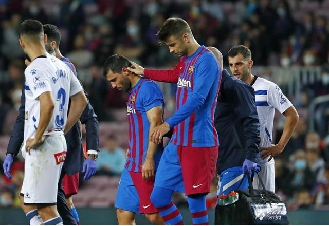 Agüero segue internado em hospital de Barcelona após sofrer arritmia