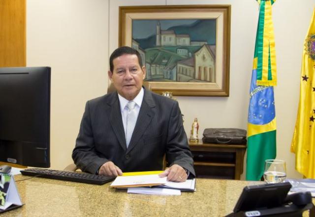 Mourão afirma que pecuária vai se adaptar para cumprir meta da COP26