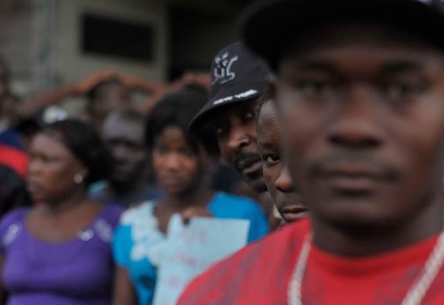 Desigualdade: 66% dos que recebem até um salário mínimo são negros