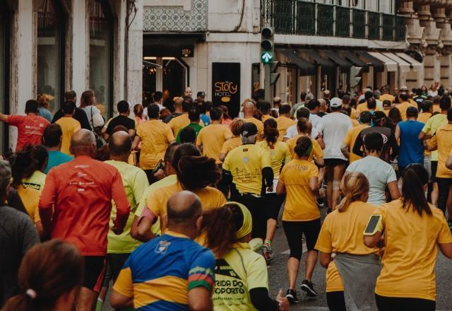 Corredores comemoram retorno da Maratona de Nova York