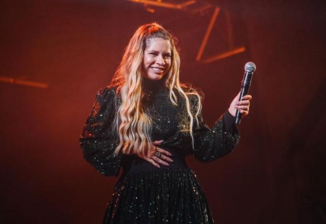 Avião com cantora Marília Mendonça cai em Minas Gerais