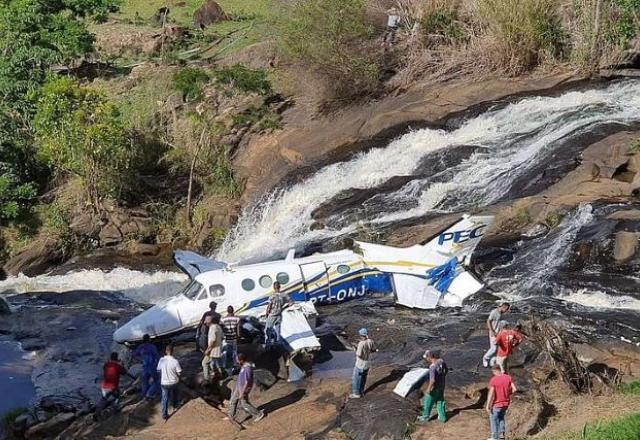 Relembre artistas que morreram em acidentes aéreos no Brasil