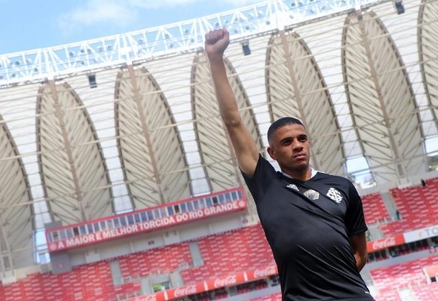 No Mês da Consciência Negra, Inter usará uniforme preto pela primeira vez